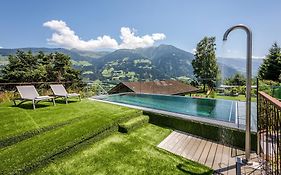 Gartenhotel Crystal